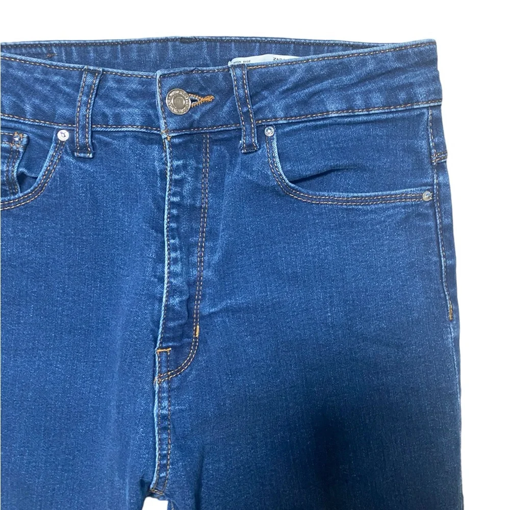 Zara Woman High Rise Jeans - Picture 2 of 4
